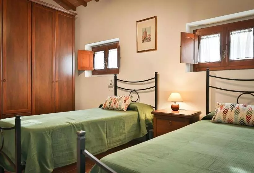 Hotelli Antico Borgo La Torre Agriturismo