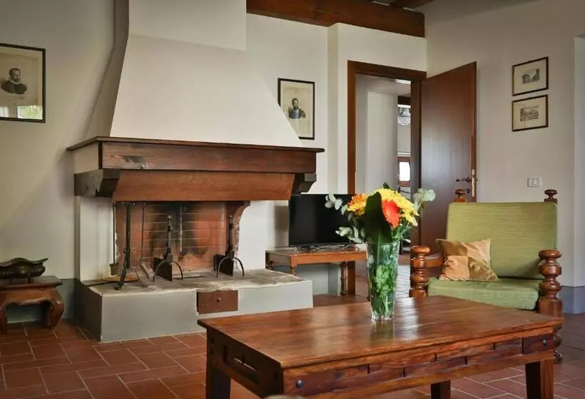 Hotelli Antico Borgo La Torre Agriturismo