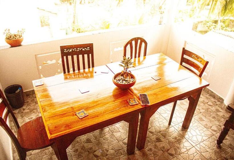 Отель Golden Town