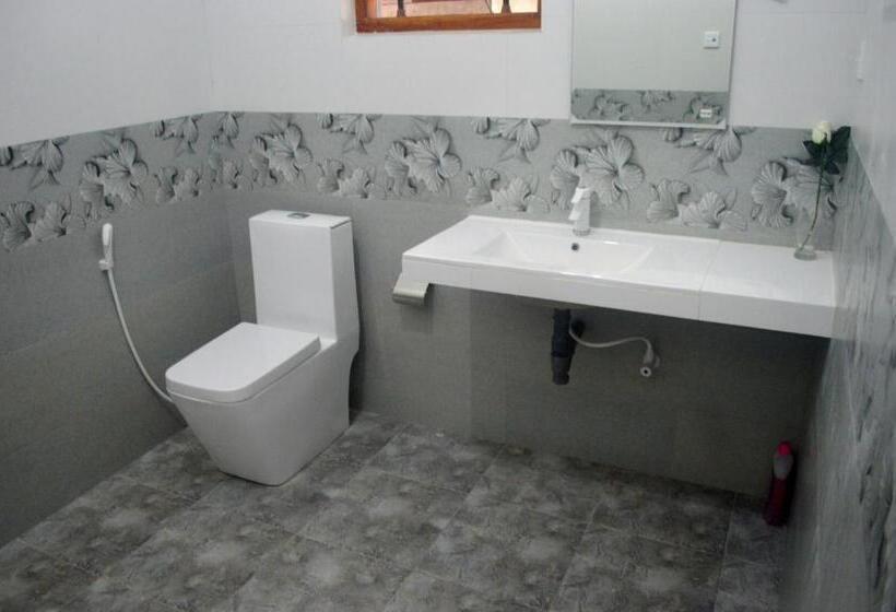 Отель Golden Town