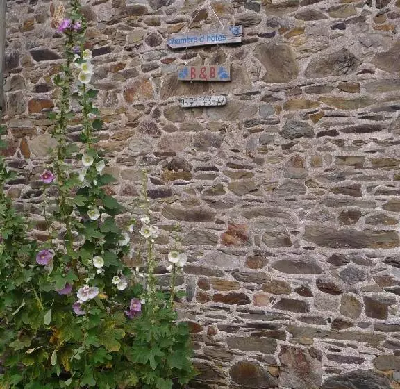 Aamiaismajoitus (B&B) Bretagne Chambre D Hôtes Suite 53m2 Et Caravane Vintage Avec Cuisine Et Salle De Bains Privées Britt