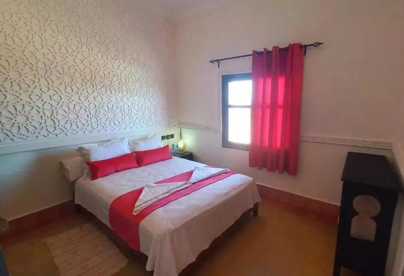 تختخواب و صبحانه Auberge Kasbah Ennakhile