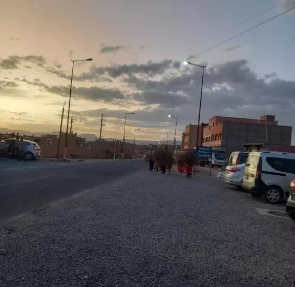 تختخواب و صبحانه Auberge Kasbah Ennakhile