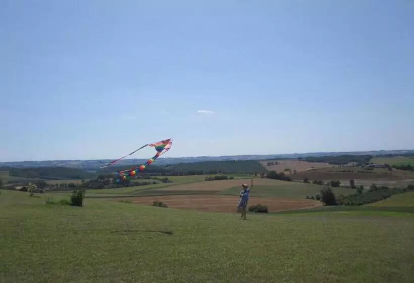 ベッドアンドブレックファースト Bellegarde