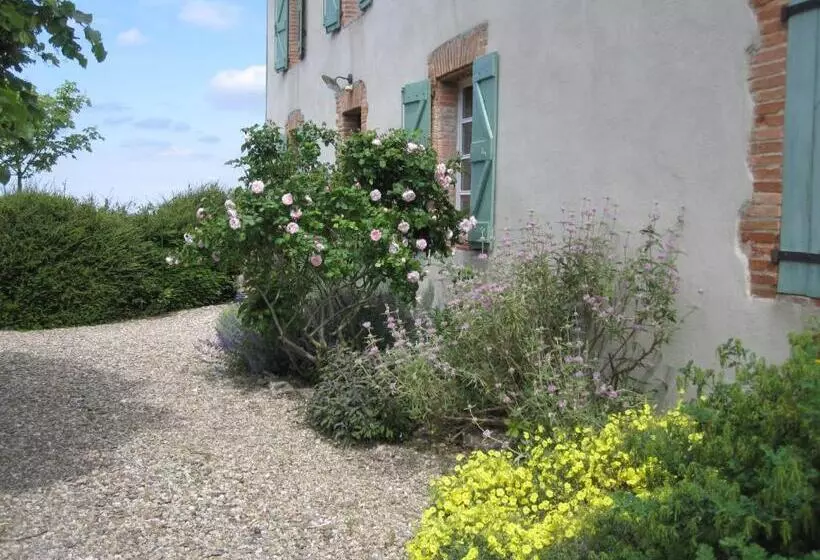 ベッドアンドブレックファースト Bellegarde