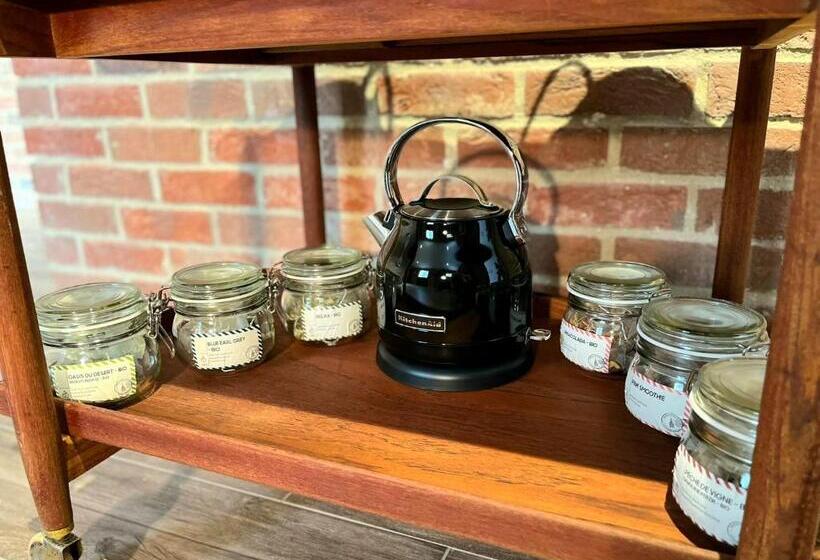 تختخواب و صبحانه La Cense Du Noir Jambon