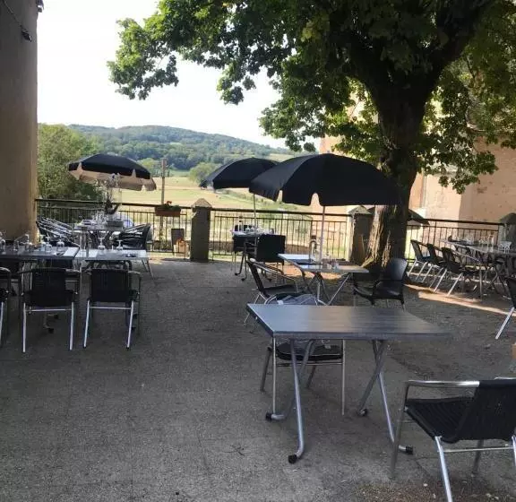 ホテル Auberge De La Fontaine Aux Loups