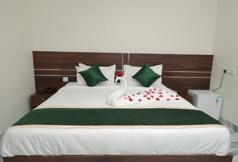 Hotel Delano Residency