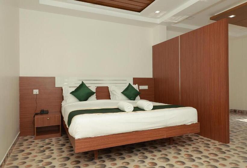 Hotel Delano Residency