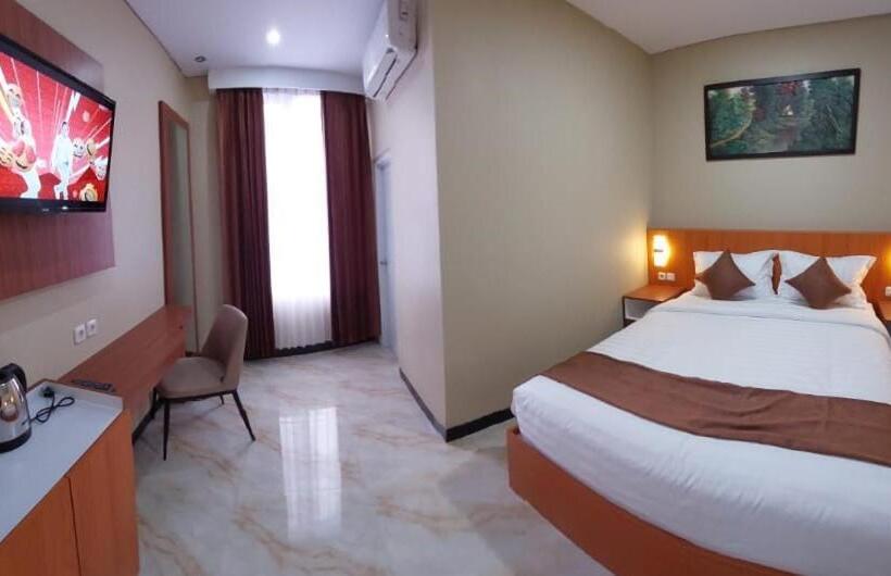 فندق Grand Avira