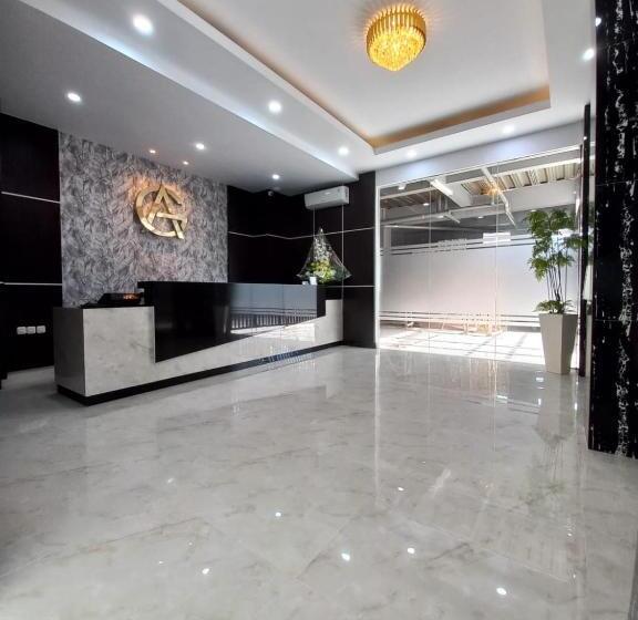 فندق Grand Avira