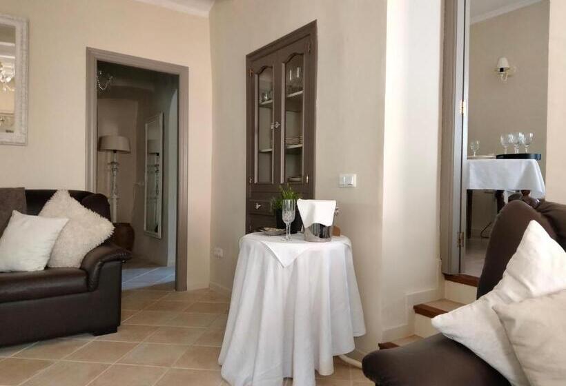 Les Penyetes Boutique Bed And Breakfast