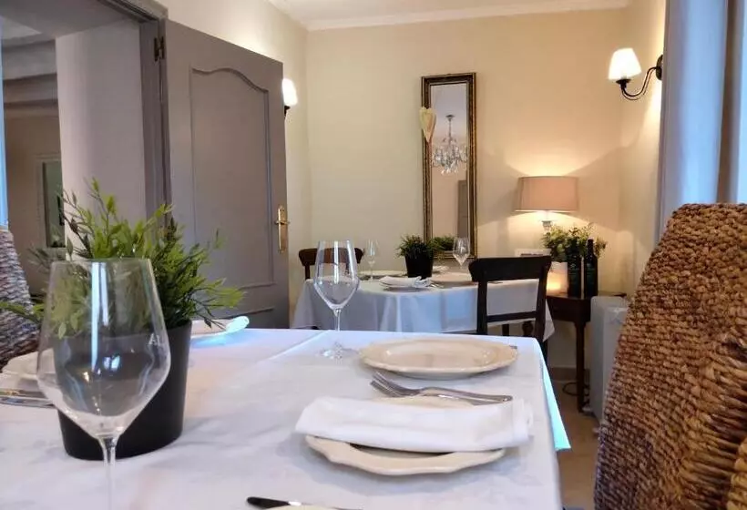 Les Penyetes Boutique Bed And Breakfast