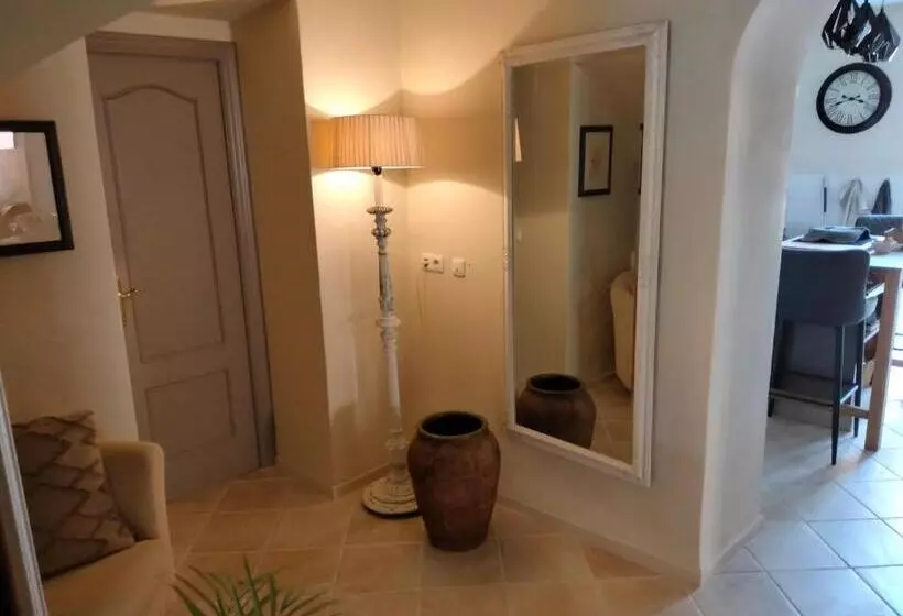 Les Penyetes Boutique Bed And Breakfast