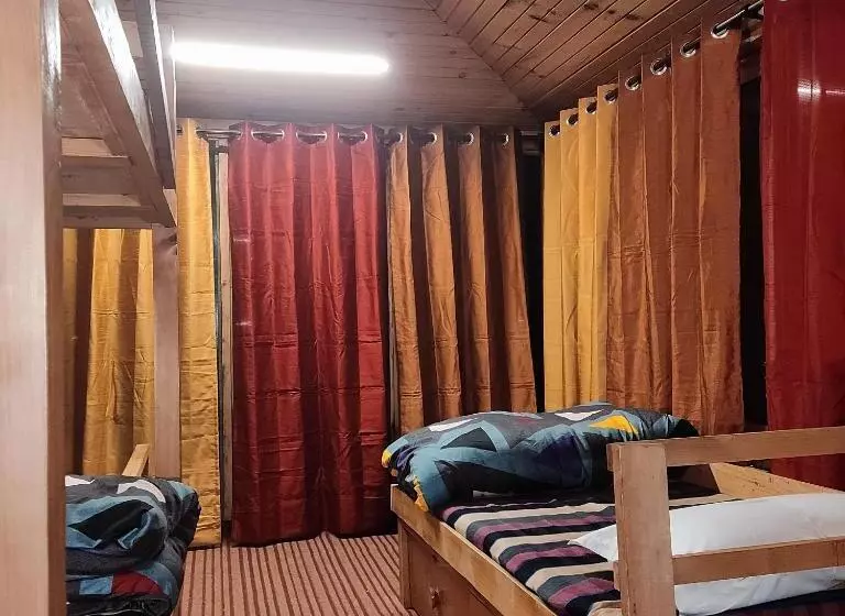 Mud Hostel Shangarh