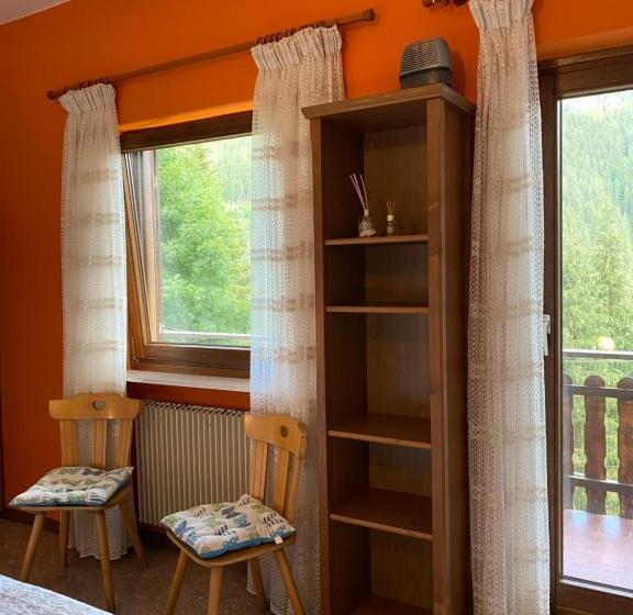 פנסיון Camera Monte Pitturina