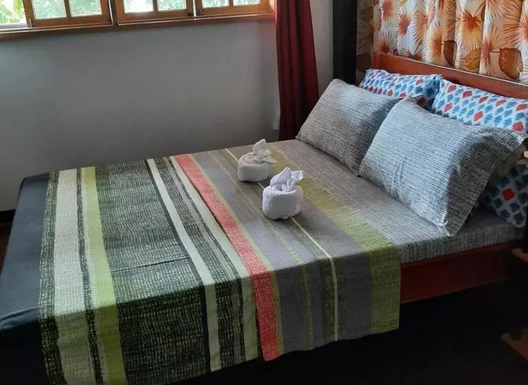 Majatalo Ella S Beach House