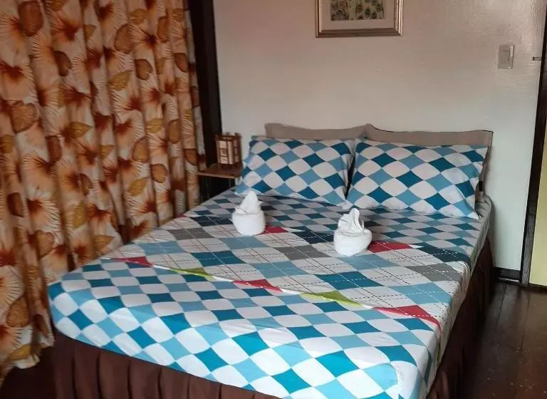 Majatalo Ella S Beach House