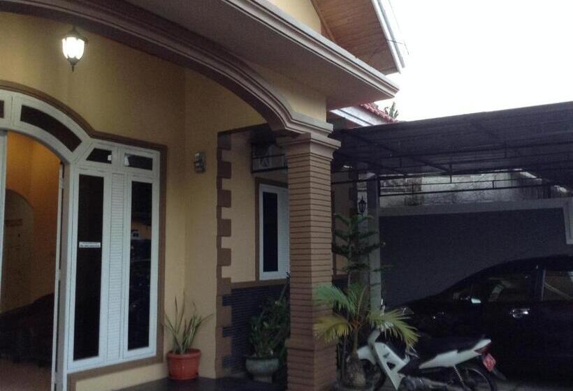 Auberge Hôtelière Wisma Maharani