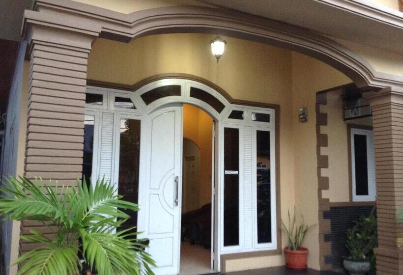 Auberge Hôtelière Wisma Maharani