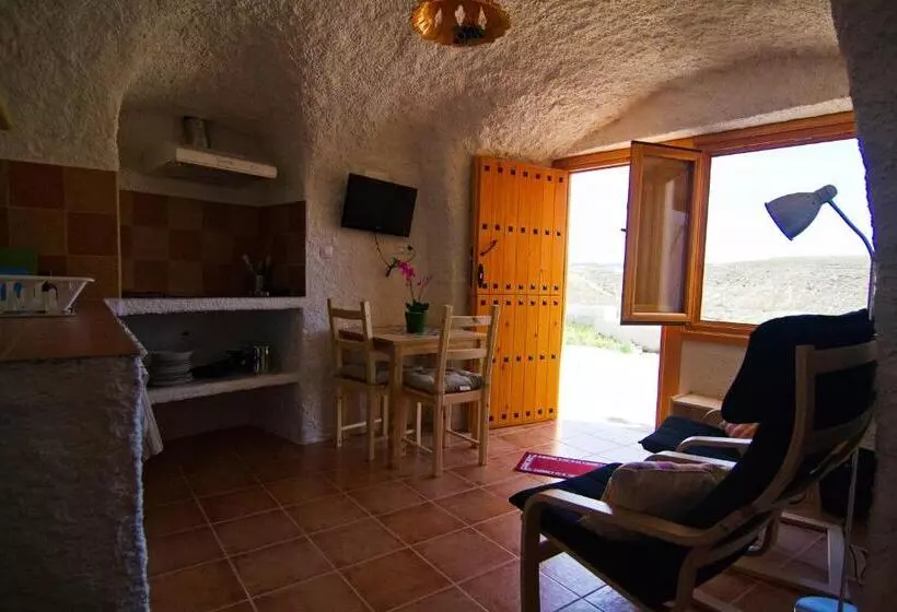 Aamiaismajoitus (B&B) Cueva Pura Vida