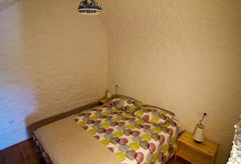 Aamiaismajoitus (B&B) Cueva Pura Vida