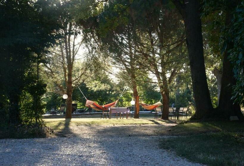 민박 Domaine De Treuillaud