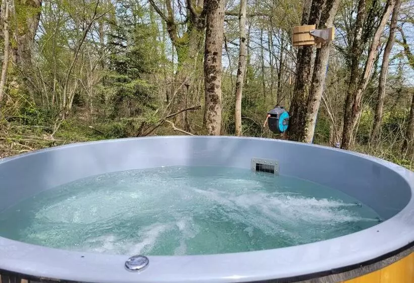 Aamiaismajoitus (B&B) Domaine Des Grands Chênes