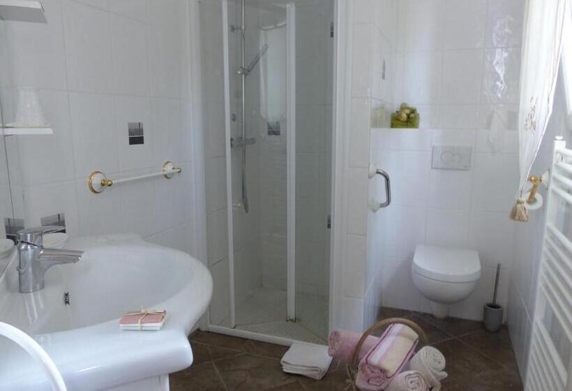 Bed and Breakfast La Source D Argammet