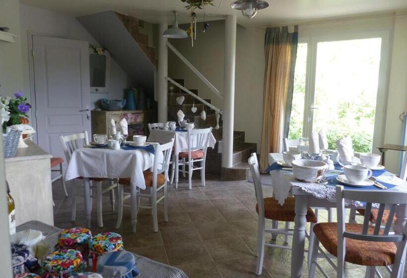 Bed and Breakfast La Source D Argammet