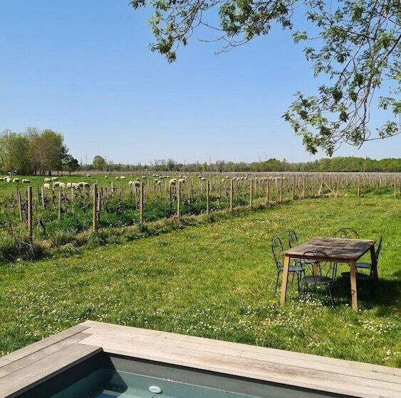 مبيت وإفطار Lariviere