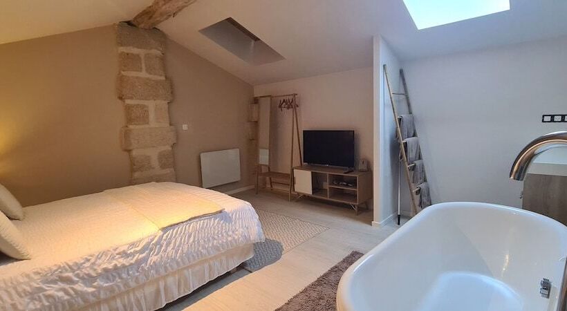 مبيت وإفطار Lariviere