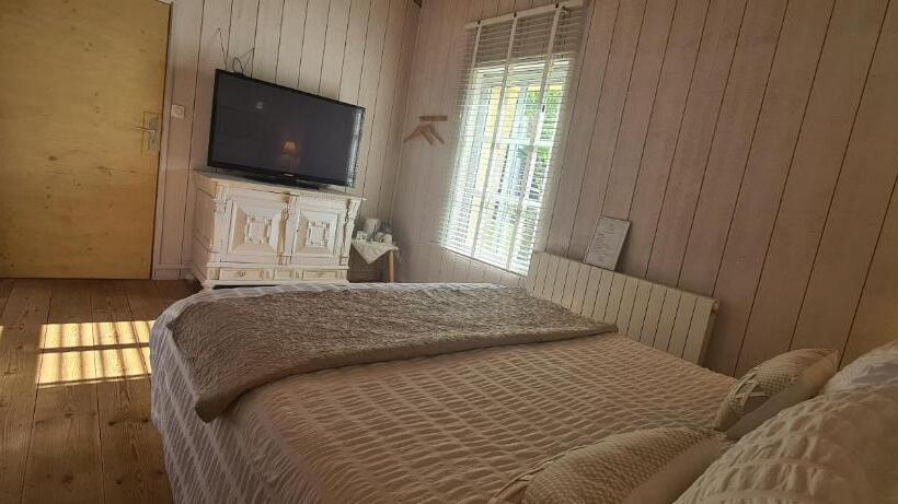 مبيت وإفطار Lariviere