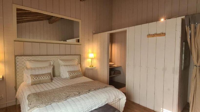 مبيت وإفطار Lariviere