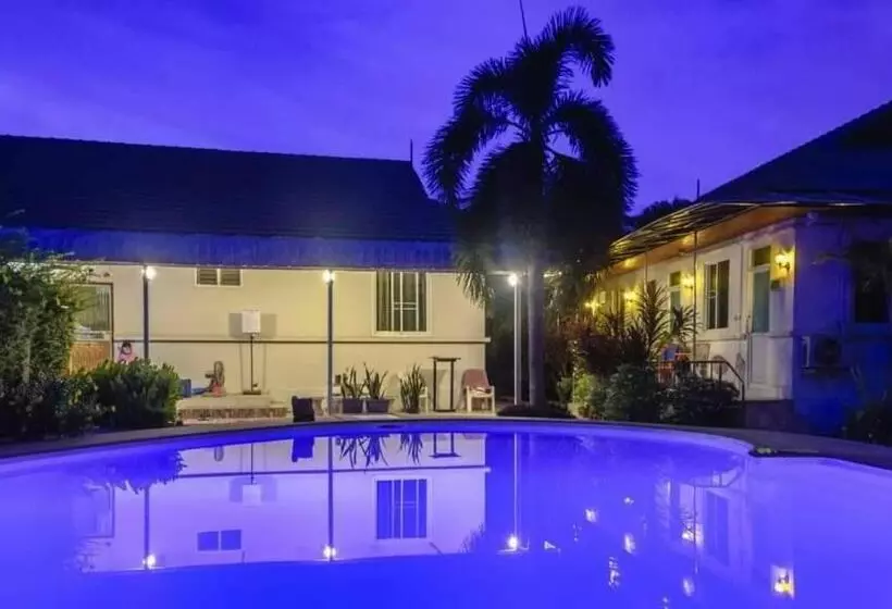 Aamiaismajoitus (B&B) Nuch S Apple Guest House