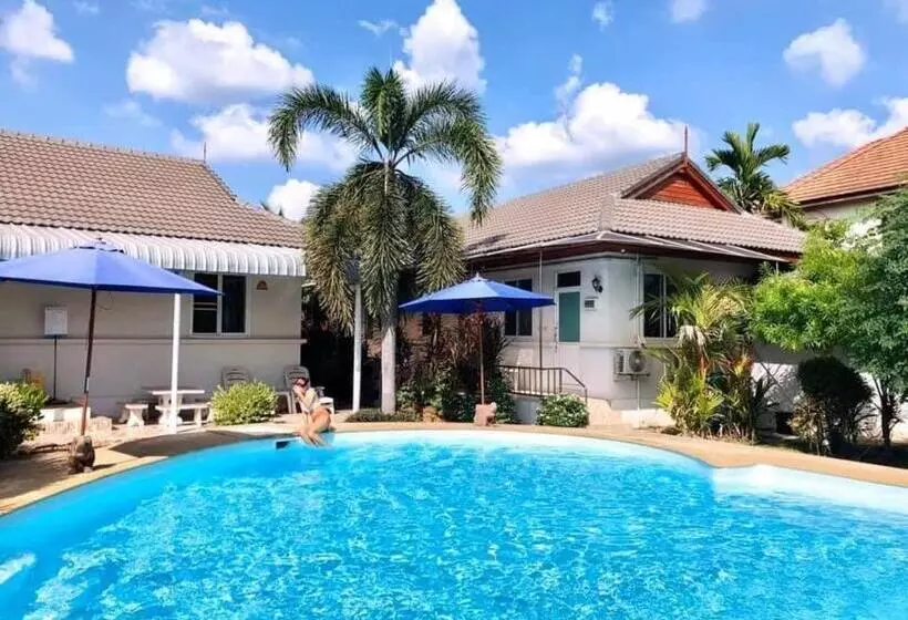 Aamiaismajoitus (B&B) Nuch S Apple Guest House