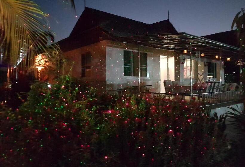 민박 Nuch S Apple Guest House