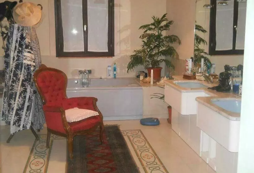 ベッドアンドブレックファースト Perbacco