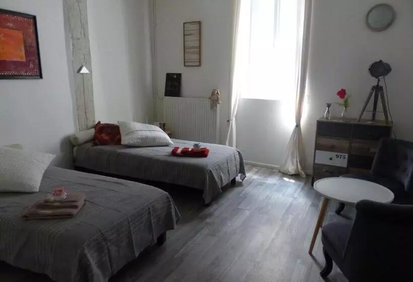 ベッドアンドブレックファースト Plume Et Pinceau