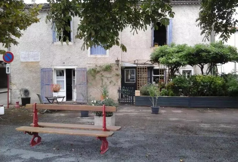 ベッドアンドブレックファースト Plume Et Pinceau