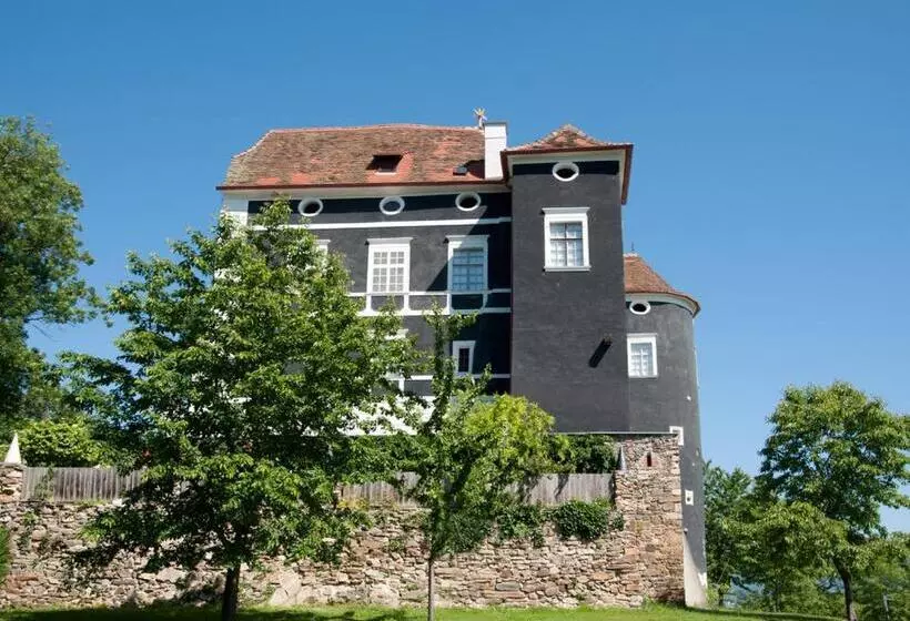 Aamiaismajoitus (B&B) Schloß Aichberg