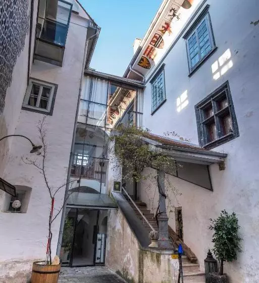 Aamiaismajoitus (B&B) Schloß Aichberg