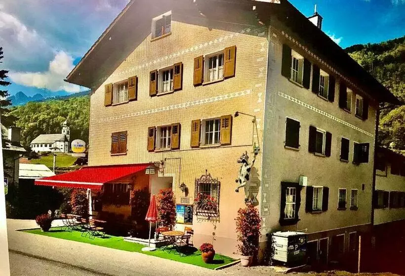 ベッドアンドブレックファースト Ustria Crusch Alva