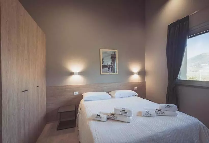 هتل Agriturismo Querceto