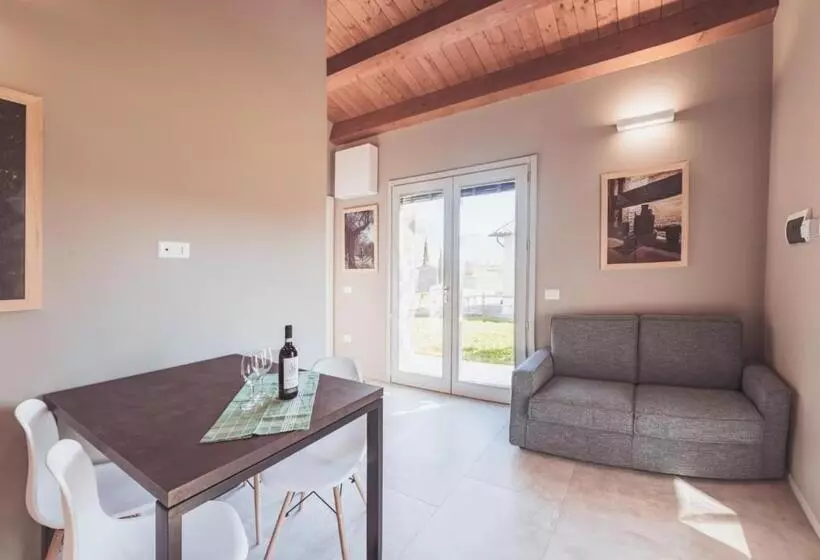 هتل Agriturismo Querceto
