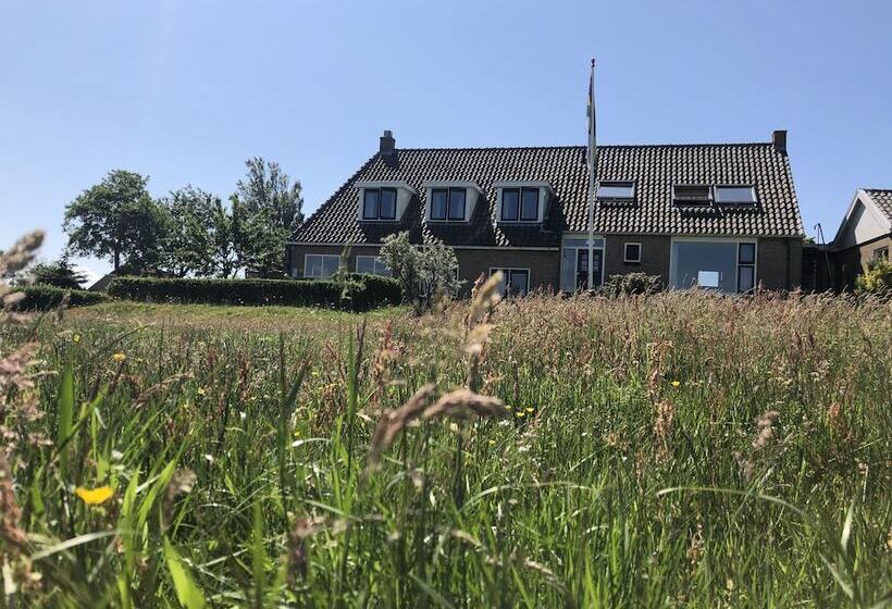 Отель De Horper Wielen