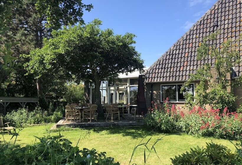 Отель De Horper Wielen