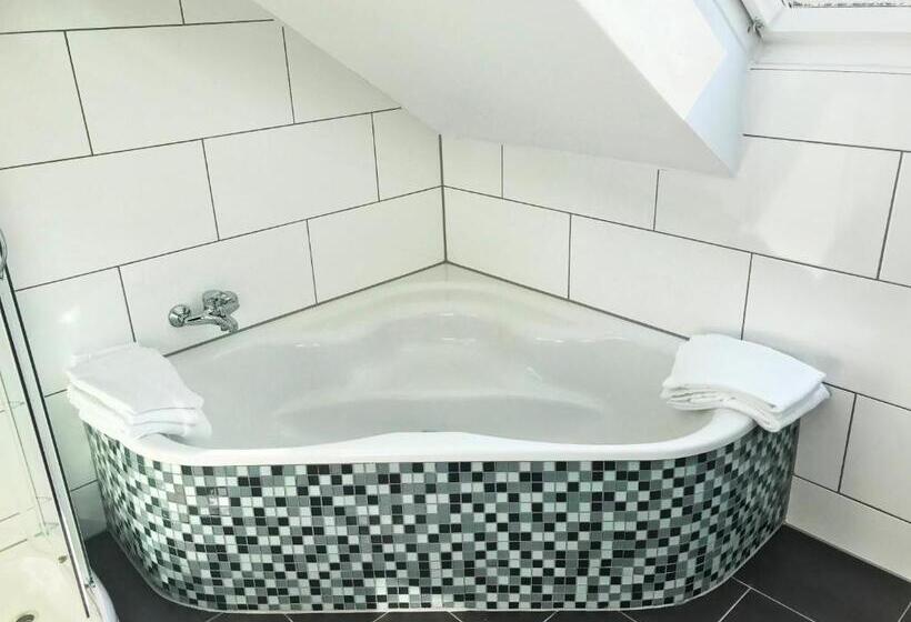 酒店 Eventhaus Schamin