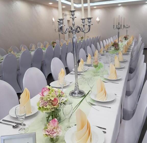 酒店 Eventhaus Schamin