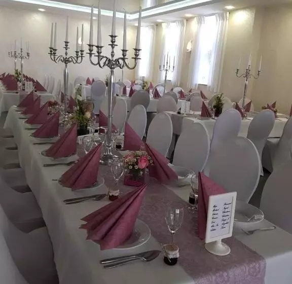 Hotelli Eventhaus Schamin